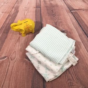 Aden & Anais Set of Three Muslin Cotton Wrap Blankets in White and Green